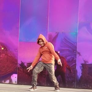 Meet your Posher, Luis